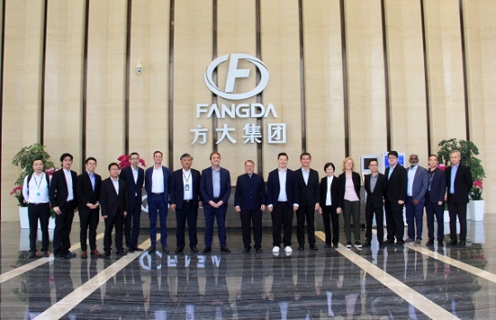 �¼���½·��ͨ�����ָ��ֳ�Chua Chong Kheng�������ӽ�ͨ���޹�˾��̫����ϯִ�й�Michel Obadiaһ�е���AG�콢������